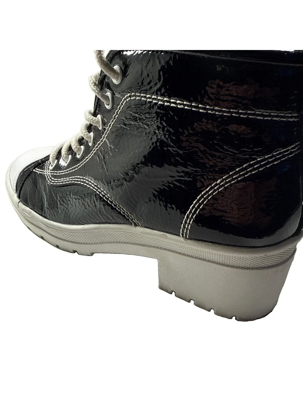 Womens Black Ankle Boots Size 8M Patent Leather Lace up Pre Owned